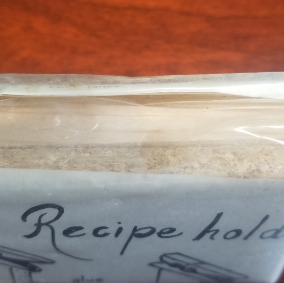 9 Vintage Recipe Holder kits & 1 Leather Wrist Coin Pouch kit. Crafts for kids - Picture 7 of 8